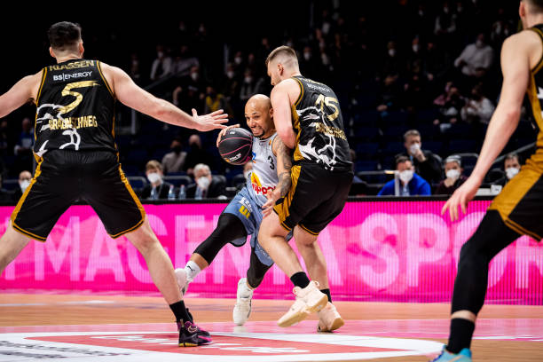 因其技术娴 因其技术娴